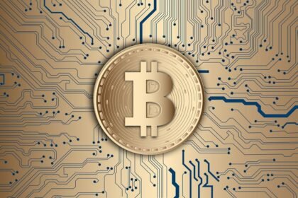 découvrez tout ce que vous devez savoir sur la blockchain, une technologie révolutionnaire qui transforme le monde numérique. apprenez comment elle fonctionne, ses applications et son impact sur la finance, la sécurité et bien plus encore.