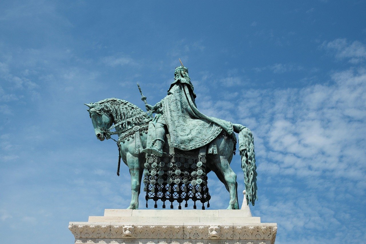 découvrez l'âge du bronze, une période fascinante de l'histoire marquée par l'essor des civilisations, l'innovation métallurgique et l'émergence de l'écriture. explorez les réalisations culturelles et technologiques qui ont façonné le monde antique.