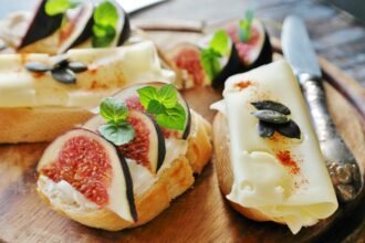 découvrez l'art du fromage fait maison avec nos conseils pratiques et recettes délicieuses. apprenez à créer vos propres fromages artisanaux et explorez les techniques de fromage-making pour impressionner vos amis et famille.