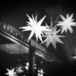 découvrez la magie des marchés de noël : déambulez parmi les chalets illuminés, savourez des mets traditionnels et trouvez le cadeau parfait dans une ambiance festive et chaleureuse.