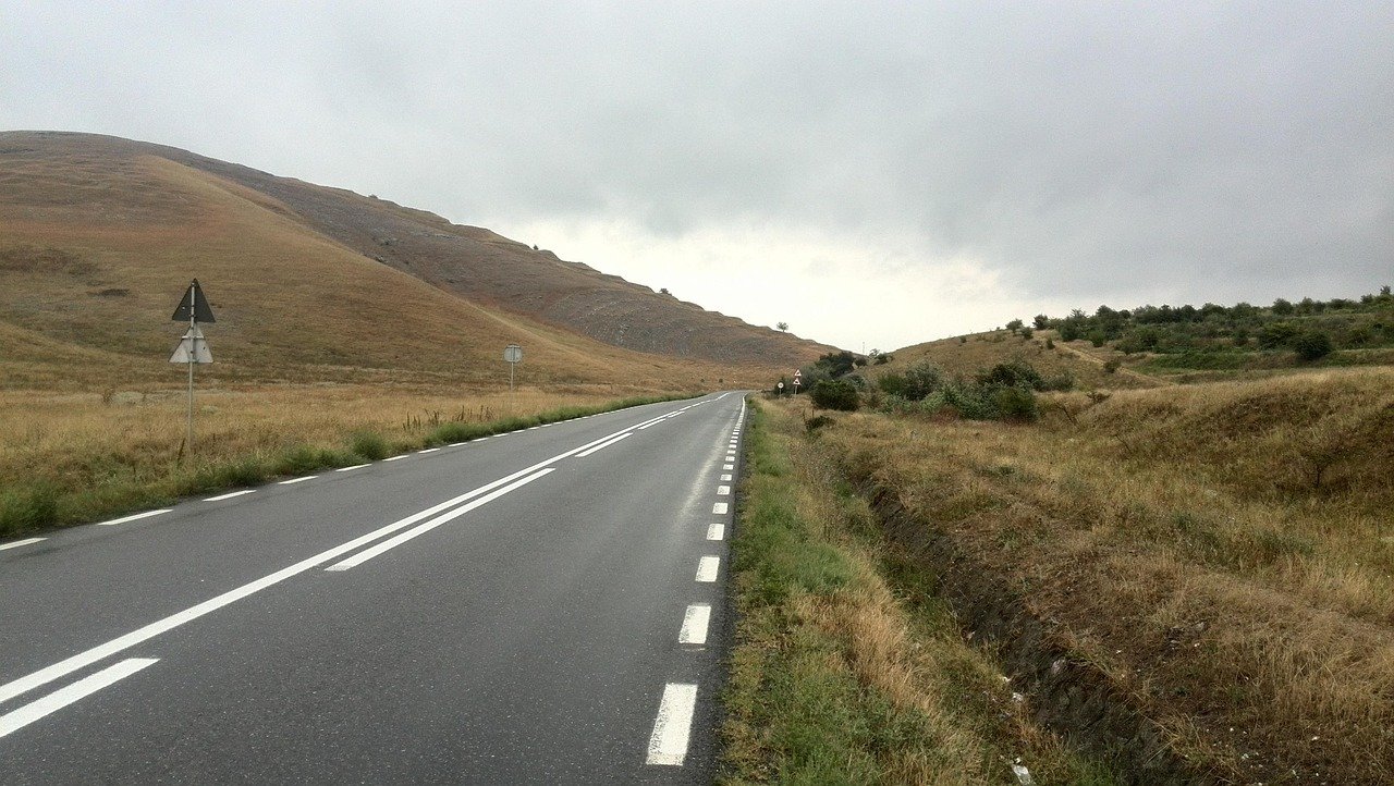 découvrez le cyclotourisme : une passion pour l'aventure à vélo à travers paysages spectaculaires et routes pittoresques. que vous soyez débutant ou expérimenté, explorez des itinéraires uniques et laissez-vous séduire par la liberté de voyager sur deux roues.