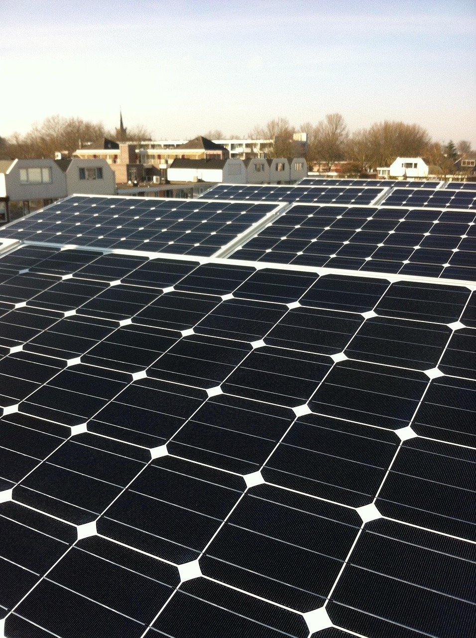 découvrez les solutions innovantes de stockage d'énergie qui optimisent l'utilisation des ressources renouvelables, garantissent la sécurité énergétique et soutiennent la transition vers un avenir durable.