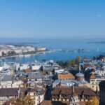 découvrez genève, la perle de la suisse, célèbre pour son lac, sa culture cosmopolite et son rôle de centre diplomatique. explorez ses musées, ses parcs verdoyants et son architecture emblématique tout en savourant la gastronomie locale. une destination à ne pas manquer!