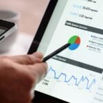 découvrez comment les algorithmes de google fonctionnent et influencent les résultats de recherche. apprenez les techniques pour optimiser votre contenu et améliorer votre visibilité en ligne grâce à une compréhension approfondie des mises à jour et des mécanismes de classement.