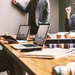 découvrez comment le green business transforme les entreprises en adoptant des pratiques durables et responsables. explorez des stratégies innovantes, des tendances écologiques et des cas d'études inspirants pour allier rentabilité et respect de l'environnement.