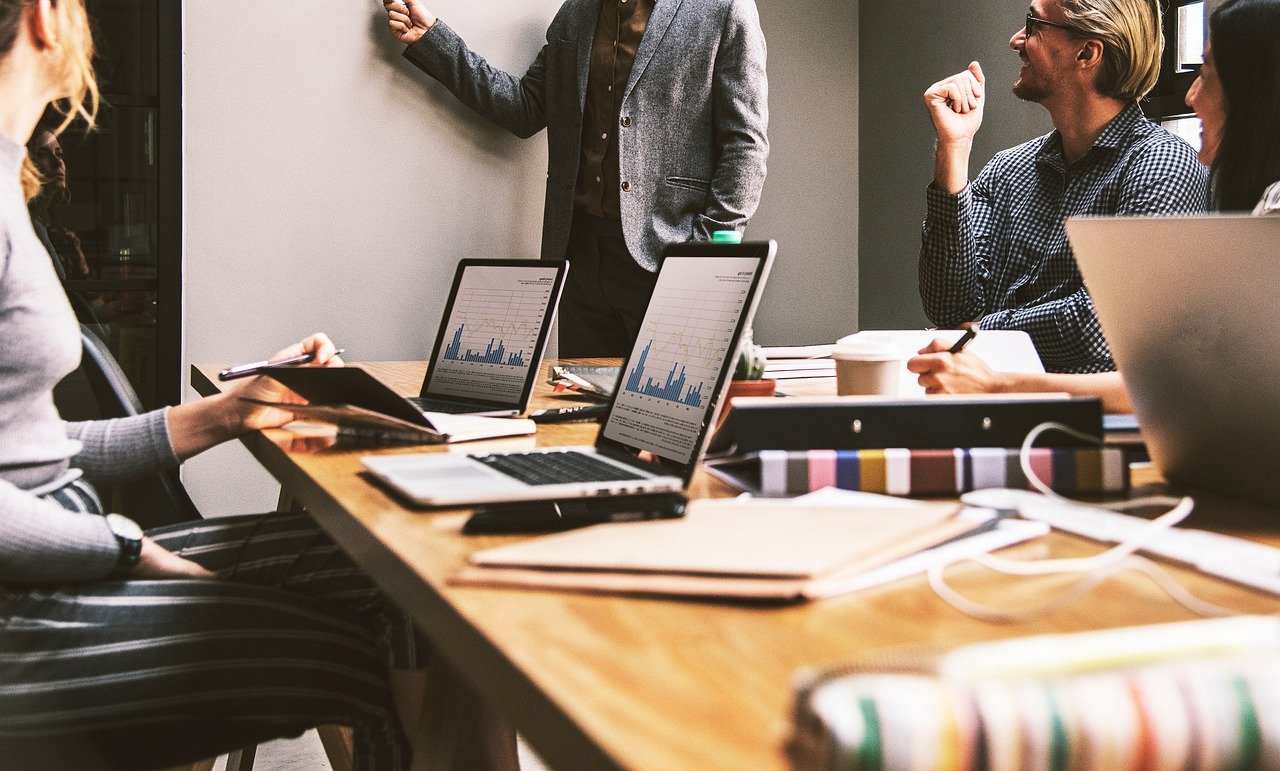 découvrez comment le green business transforme les entreprises en adoptant des pratiques durables et responsables. explorez des stratégies innovantes, des tendances écologiques et des cas d'études inspirants pour allier rentabilité et respect de l'environnement.