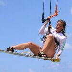 découvrez le kitesurf, un sport nautique exhilarating alliant glisse et sensations fortes. profitez des meilleurs spots, des conseils pour débutants et des techniques avancées pour maîtriser la pratique. explorez notre guide complet pour plonger dans l'univers du kitesurf.