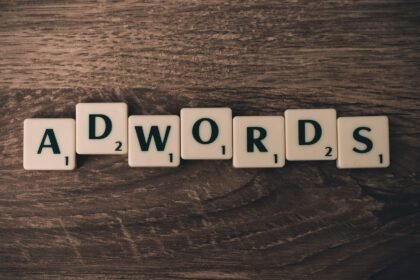 découvrez comment optimiser votre visibilité locale avec le seo local. apprenez les meilleures pratiques pour améliorer votre classement dans les résultats de recherche, attirer des clients de votre région et maximiser votre présence en ligne.
