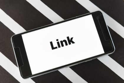 découvrez les coûts associés à une stratégie seo locale. apprenez comment optimiser la visibilité de votre entreprise sur les moteurs de recherche et attirer davantage de clients locaux grâce à des techniques efficaces et abordables.
