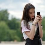 découvrez le mobile-first indexing, une approche essentielle pour améliorer la visibilité de votre site sur les moteurs de recherche. apprenez comment optimiser votre contenu pour les appareils mobiles afin de garantir une expérience utilisateur fluide et un meilleur classement seo.
