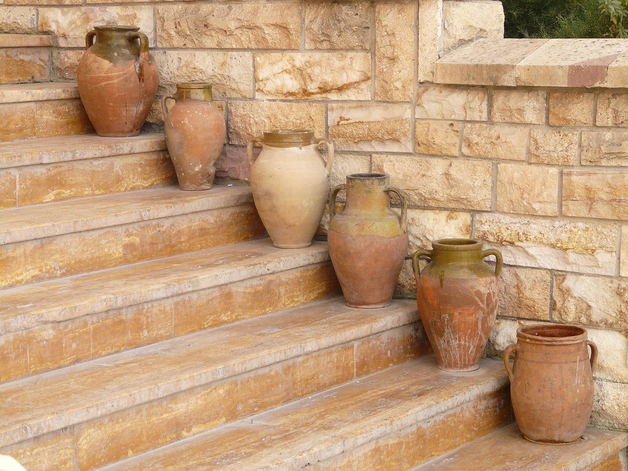 découvrez l'art de la poterie : techniques, inspirations et créations uniques. explorez notre collection de pièces en céramique artisanale, idéales pour embellir votre intérieur ou offrir en cadeau.