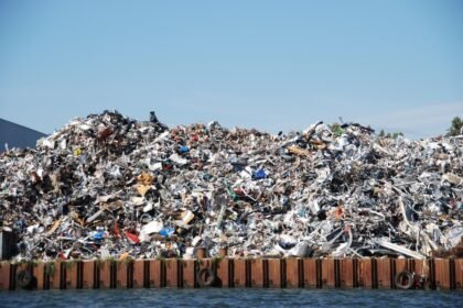 découvrez l'art de la réutilisation : des idées astucieuses et des conseils pratiques pour donner une seconde vie à vos objets du quotidien, réduire le gaspillage et contribuer à la protection de l'environnement.
