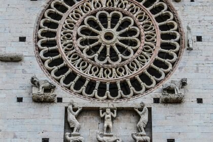 découvrez l'univers captivant du romanesque, où les histoires prennent vie à travers des intrigues fascinantes et des personnages mémorables. plongez dans un monde d'émotions intenses et de récits enchanteurs qui éveillent votre imagination et nourrissent vos rêves.