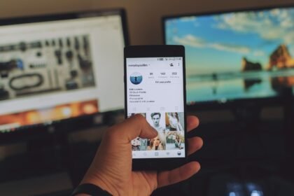 découvrez comment les analyses des médias sociaux peuvent transformer votre stratégie marketing. obtenez des insights précieux sur l'engagement, le comportement des utilisateurs et l'efficacité de vos campagnes pour maximiser votre impact en ligne.