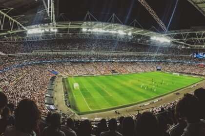 découvrez les raisons derrière le déclin des événements sportifs, une tendance inquiétante qui impacte les athlètes, les fans et l'industrie. analysez les facteurs socio-économiques et culturels qui influencent cette baisse et explorez les solutions potentielles pour revitaliser le monde du sport.