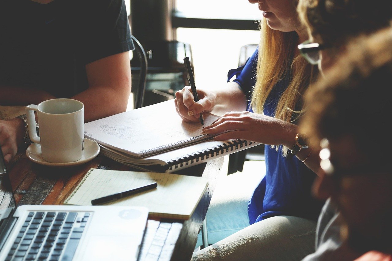 découvrez l'univers des startups, ces entreprises innovantes qui transforment des idées en réalités. explorez les tendances, les success stories, et les conseils pour lancer votre propre startup et prospérer dans un écosystème dynamique.