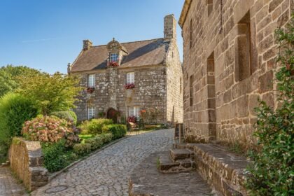 découvrez les charmants villages suisses, où tradition et beauté naturelle se rencontrent. explorez des paysages pittoresques, des architecture typique et une culture riche au cœur des alpes. idéal pour les amoureux de la nature et de l'authenticité.