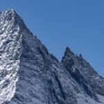 découvrez la majesté des montagnes : paysages à couper le souffle, activités de plein air et aventures inoubliables vous attendent dans ce havre de paix naturel. évadez-vous au cœur des sommets pour une expérience unique au contact de la nature.